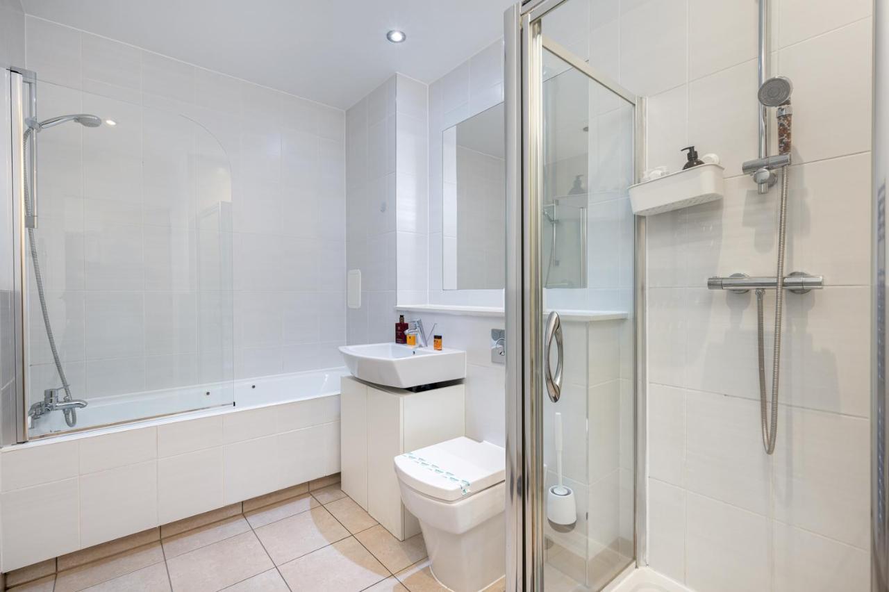 D8 - Canal View Apartment ロンドン エクステリア 写真